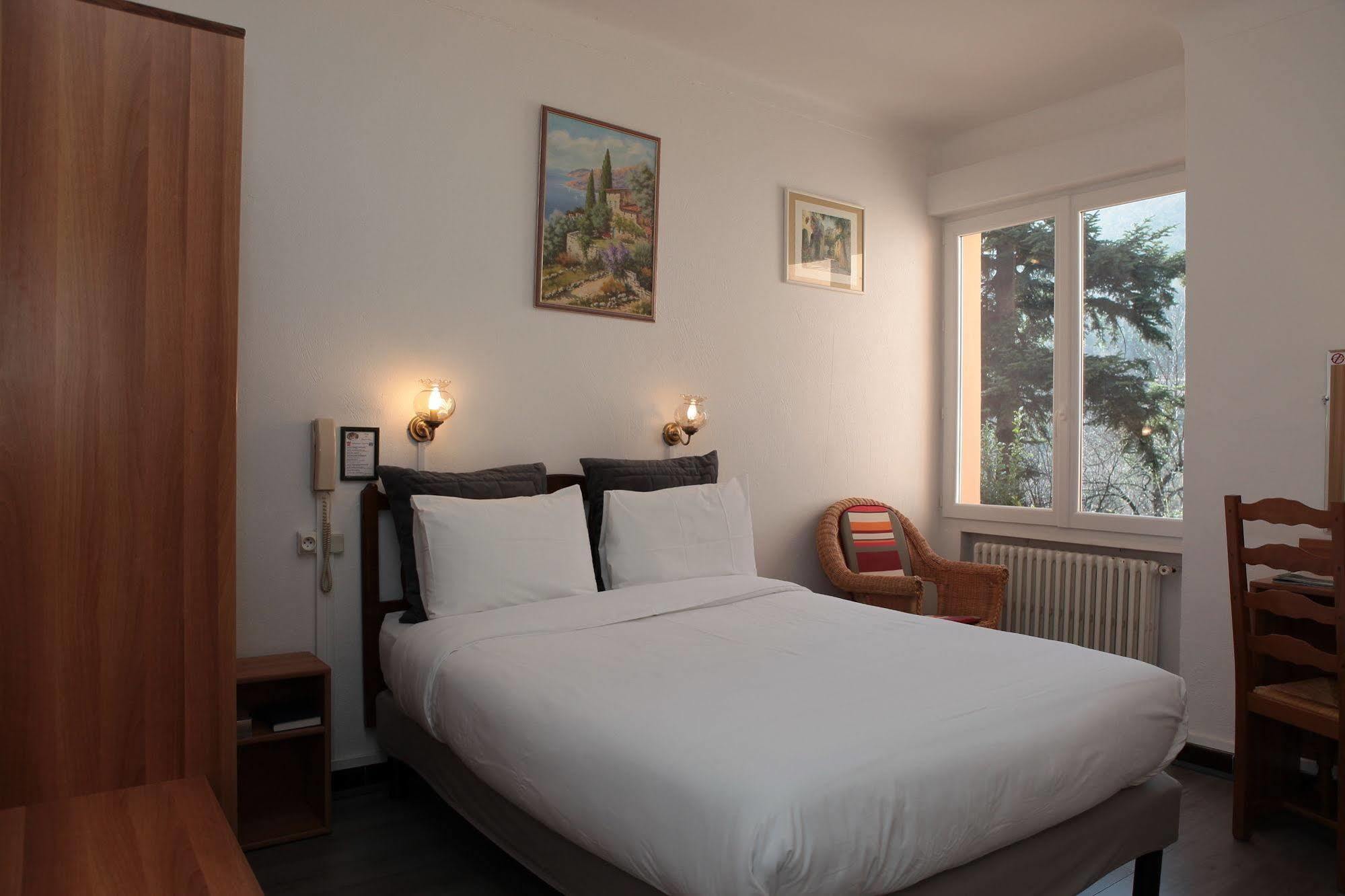 Les Gorges Du Loup Hotel 3*